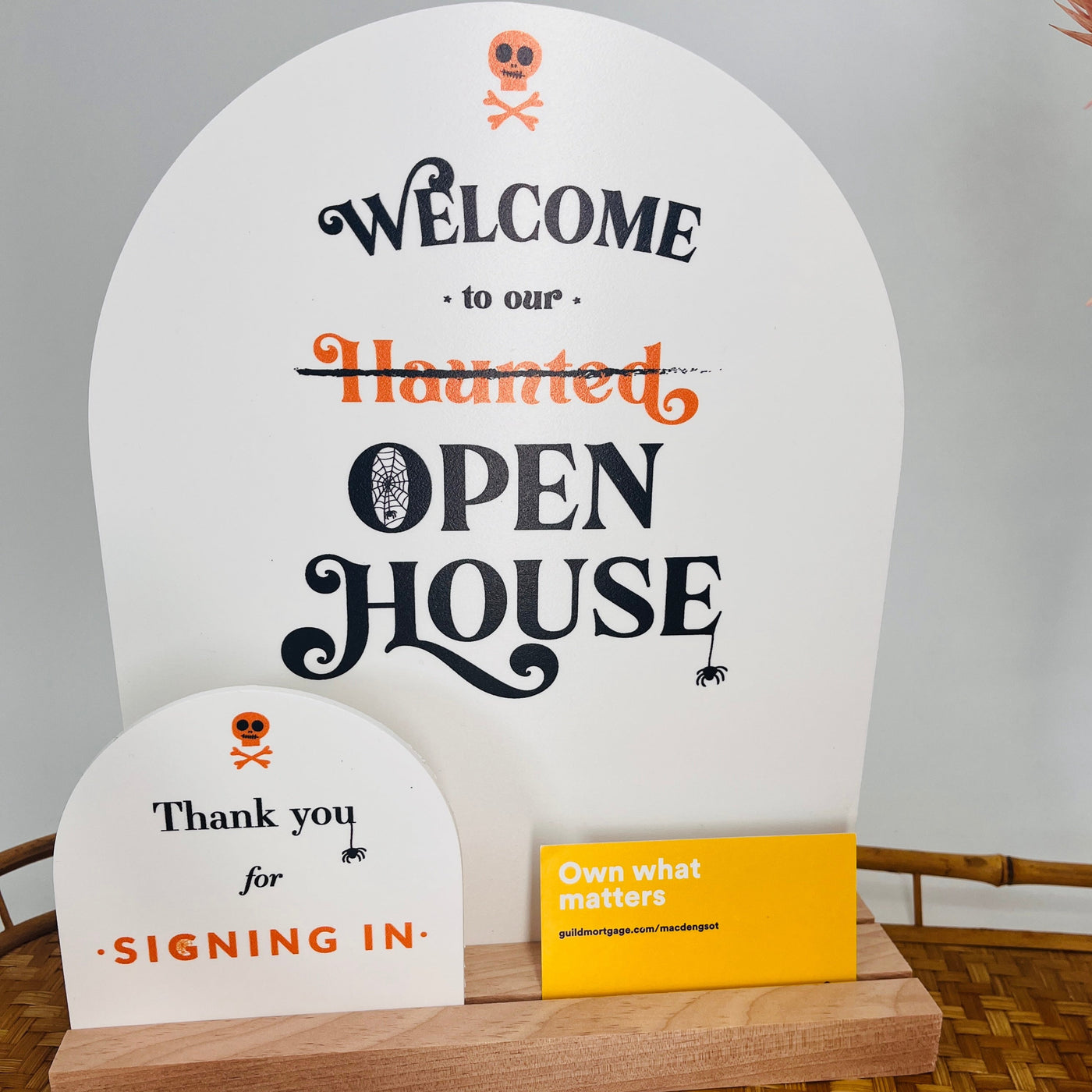 Arched Halloween Welcome Sign - Kit
